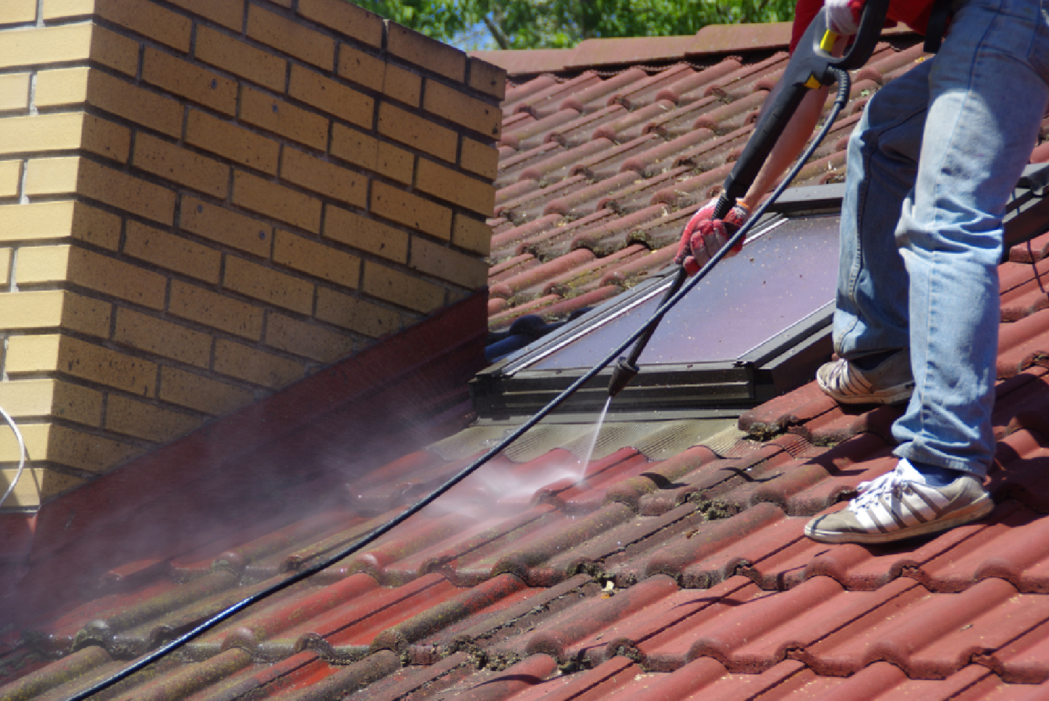 roof-cleaning-east-sussex